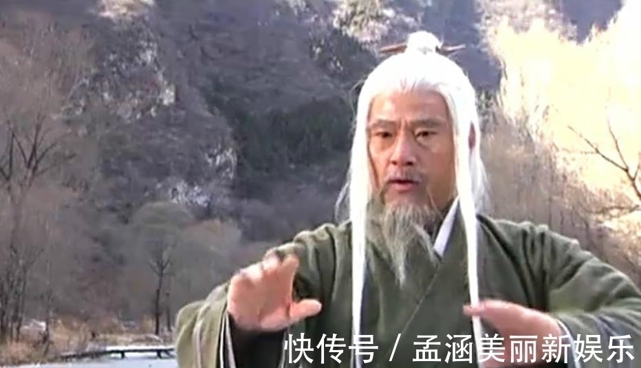 武十回!二龙山龙虎斗:武松劈出三刀鲁智深还击两禅杖,这场比试谁赢了?