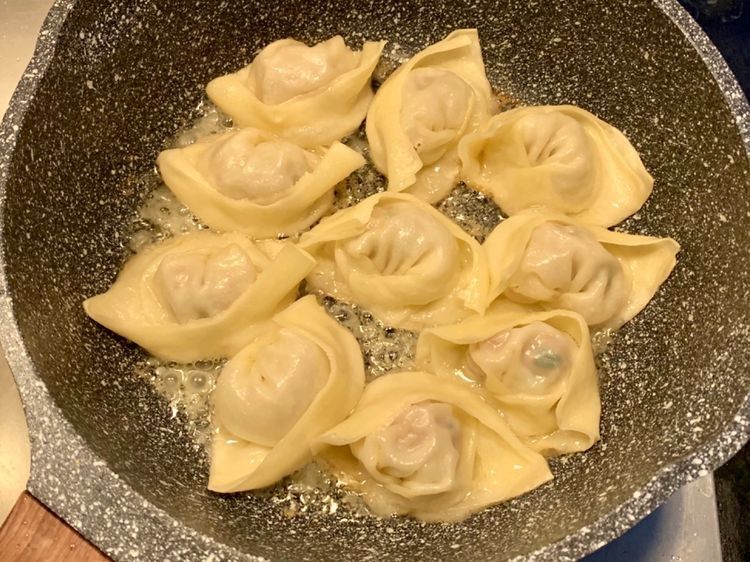 自从学会了馄饨这样做,我家一周吃3次,外焦里嫩