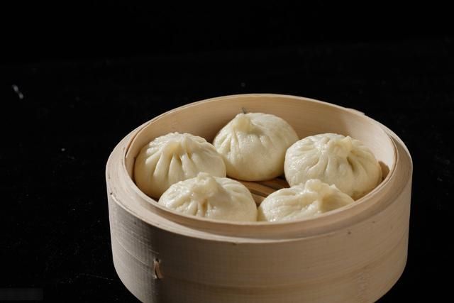 小雪过后多蒸包子，3样馅料一起调，味好更营养，出锅香喷喷