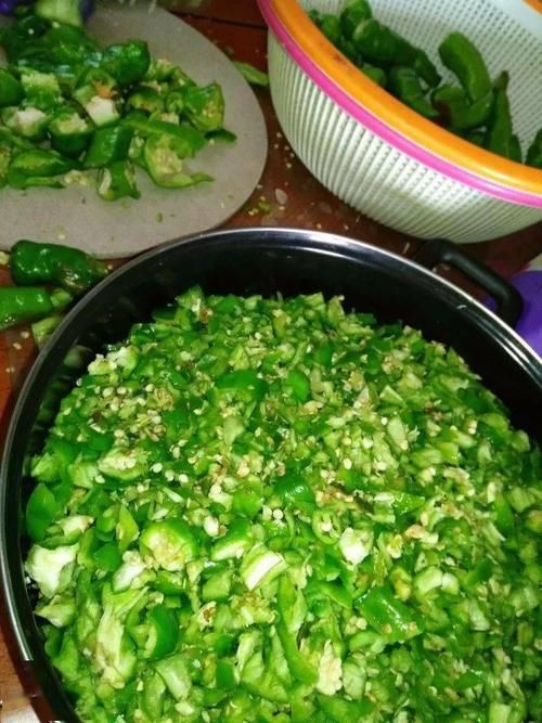 用青辣椒做出来发牛肉酱，欢迎程度超出你想象