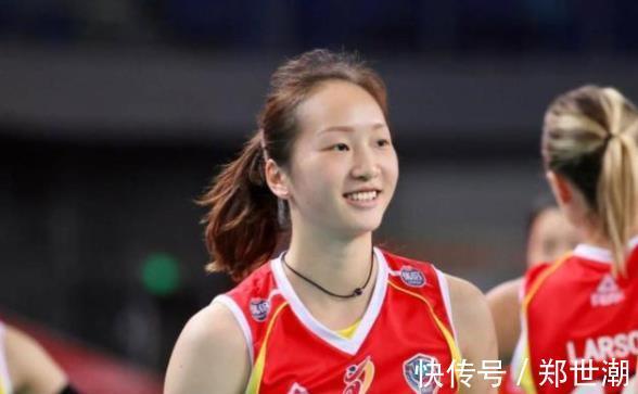喜事|恭喜!女排美女公布恋情,相差3岁姐弟恋,与21岁小男友一见钟情