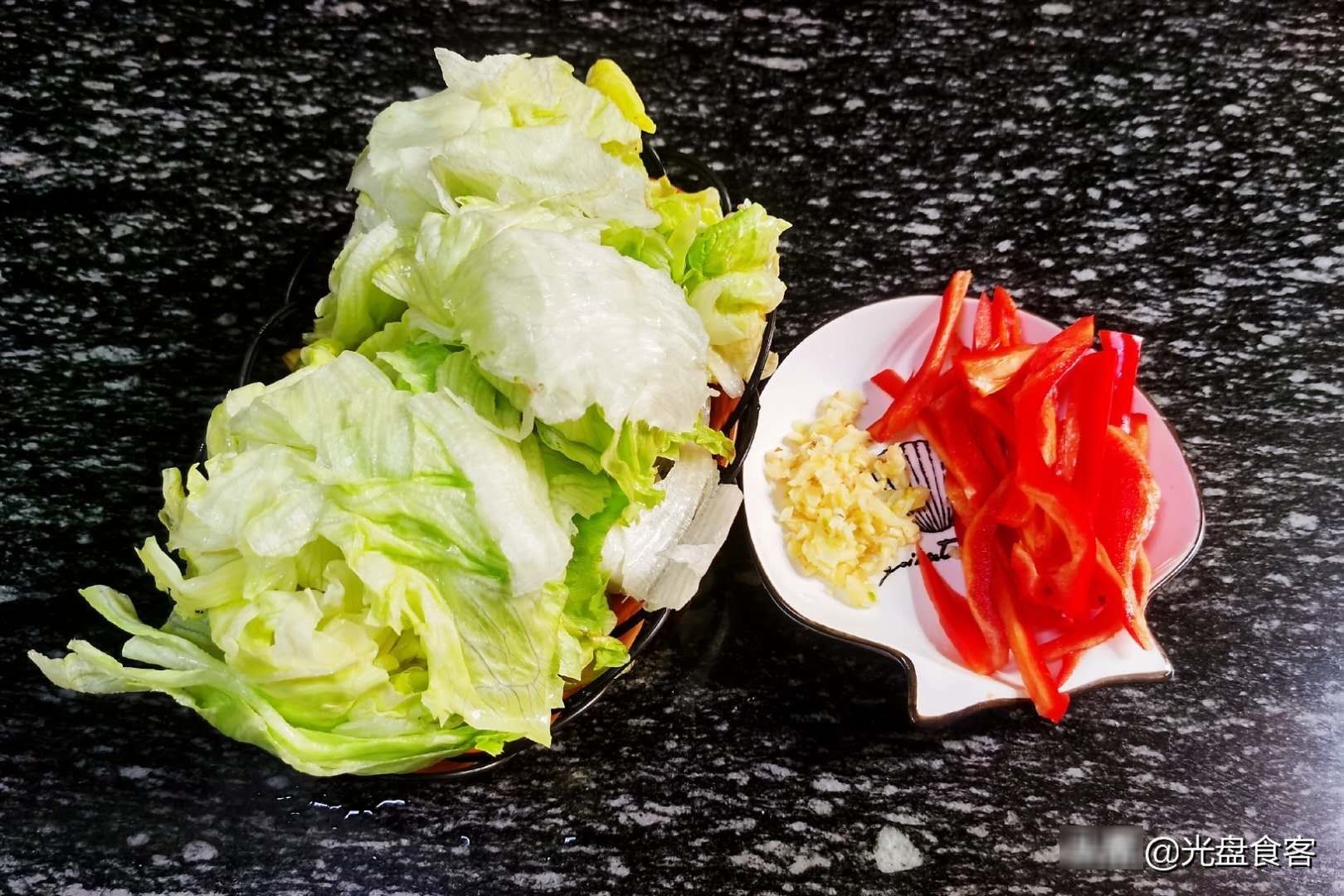 10月,遇到此菜从不还价,比包菜软糯,比生菜香甜,炒着吃才香