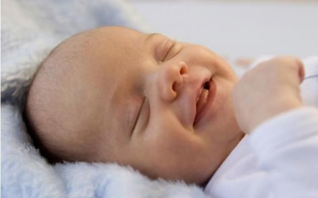 类型|宝宝晚上睡不好，是因为你还没做好这两件事！