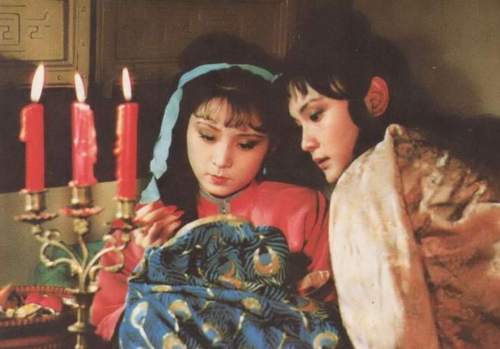 红楼梦!她是红楼梦最“蛮横”的丫鬟,宝玉都不敢惹,得罪人太多下场悲惨