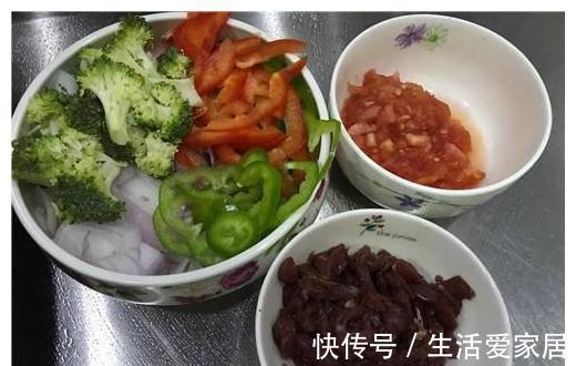 想吃意面不用买,在家做分量多,用料足,便宜卫生,比西餐厅好吃