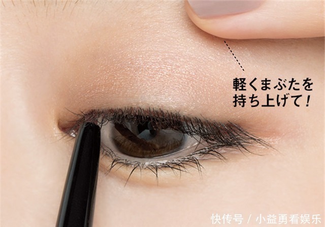 以为日本女孩都是裸妆,其实她们的自然化妆法,太高雅