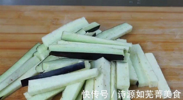 炒茄子怎么做好吃教你一招，茄子不吸油，好吃又下饭，真香！