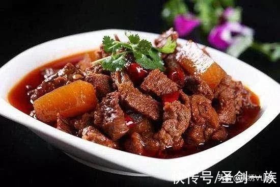 餐桌上备受欢迎的18道家常菜，解馋开胃，下酒下饭，上桌抢着吃