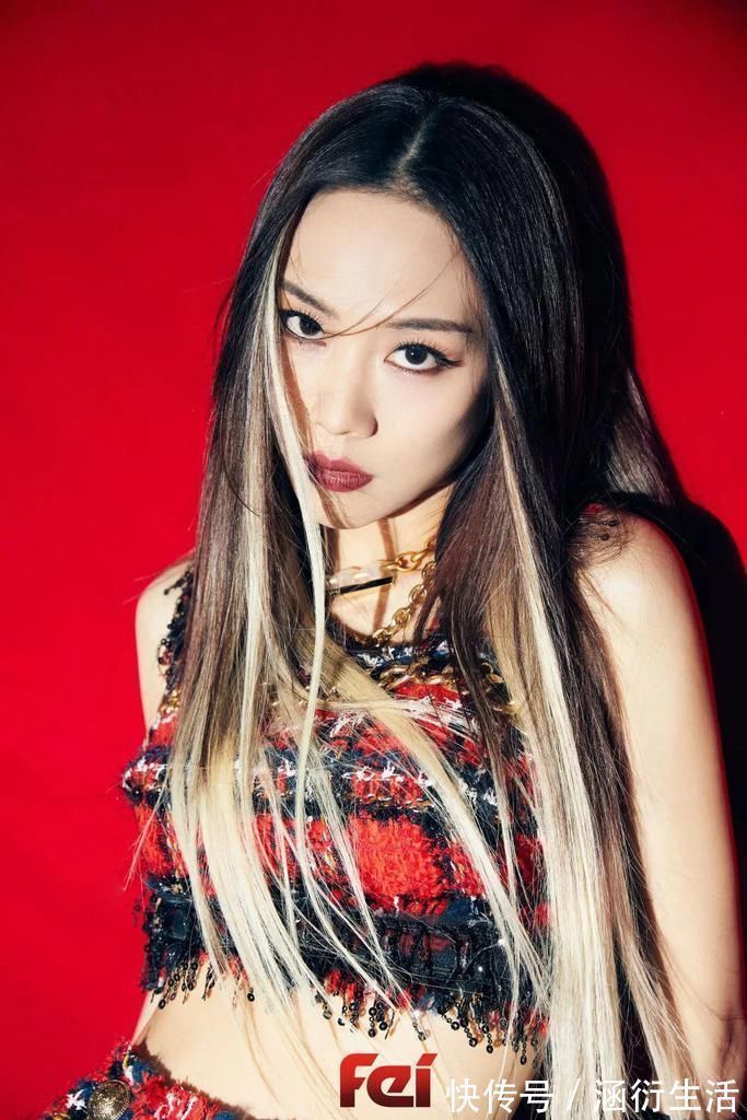 染发 “爆顶染”赵小棠一夜吸赞十几万!丑哭亿万网友的秃头发型,怎么就火了?