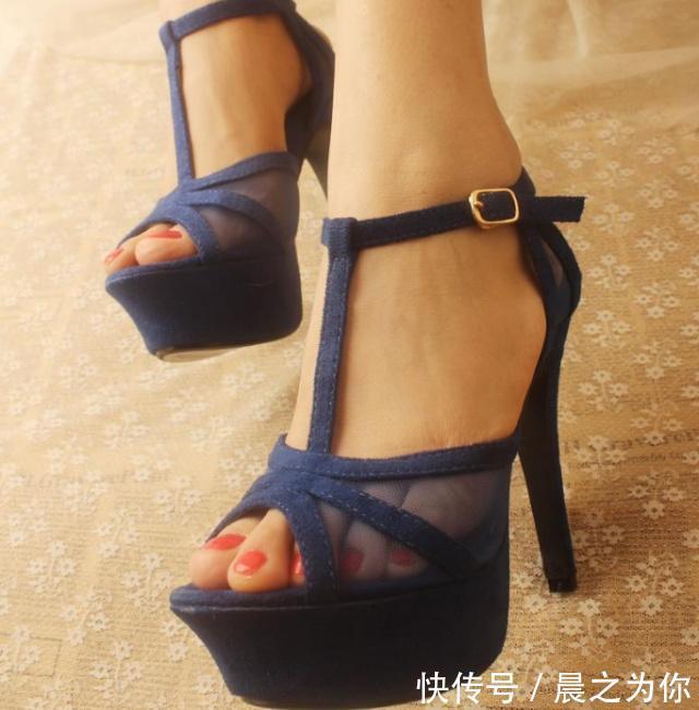 有气质 女人必备尖头细跟鞋,让你的美丽不再受累!