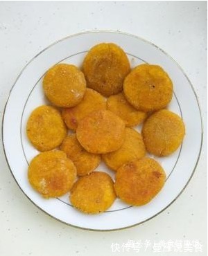 爱吃南瓜饼的收藏,外酥里嫩,香甜软糯,饭桌上必备,做法超简单