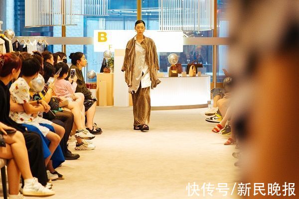 econ|解锁一站式潮流穿搭体验 BFC打造外滩时尚聚合场