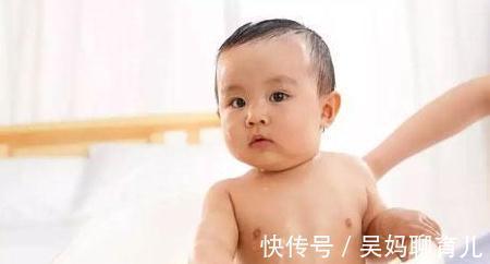 宝宝|冬季多久给娃洗一次澡?不同年龄段不一样,超过这个天数,很伤娃