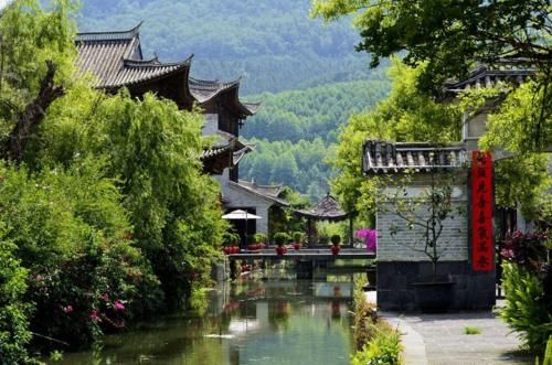云南始建于明朝的古镇，已有600年历史，原汁原味至今仍未开发