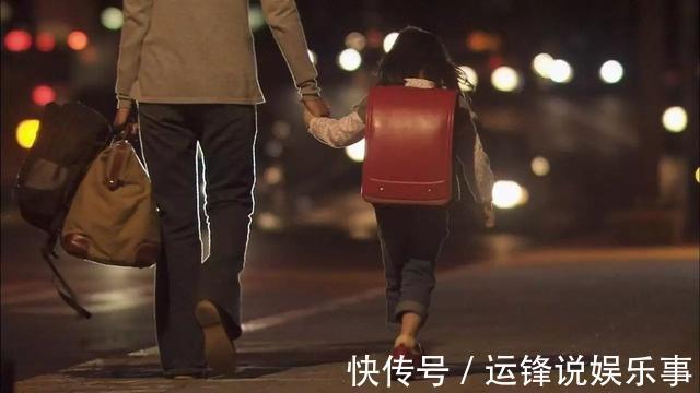 孩子|4岁女儿准备上学,却被小区的道闸“拦住”,网友:太可爱了