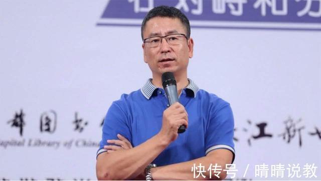 青春期|“无论如何不让孩子住校”,白岩松的建议,家长们别不当回事