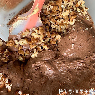 好吃到舔盘子的下饭菜巧克力核桃磅蛋糕