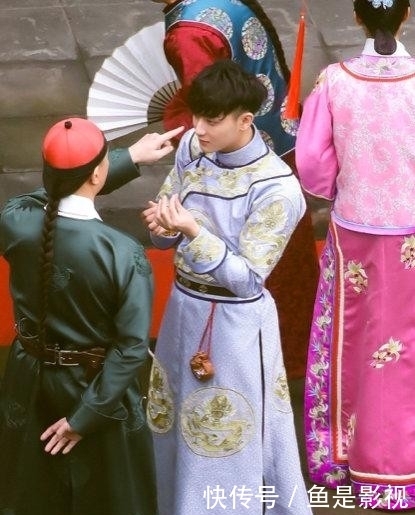 萌探探探案|杨紫扮紫薇,沙溢扮尔康,《萌探探探案》全员还原《还珠格格》