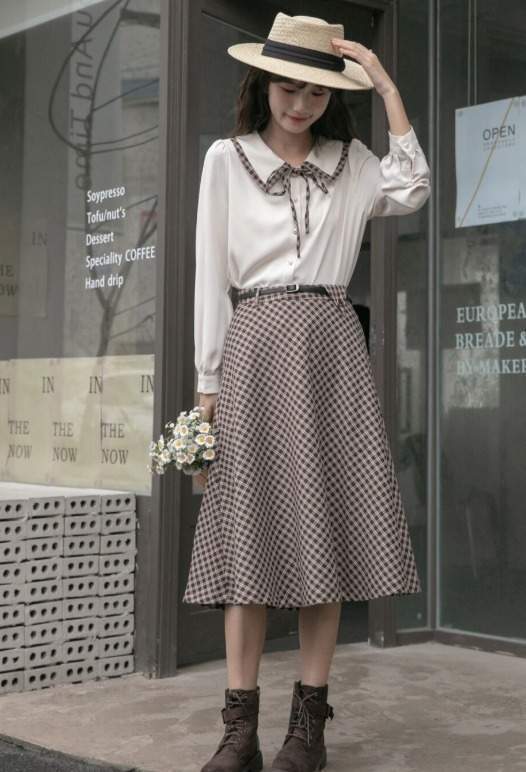 穿搭|今秋流行的学院风穿搭get起来,让你秒变高中生,减龄不止十岁