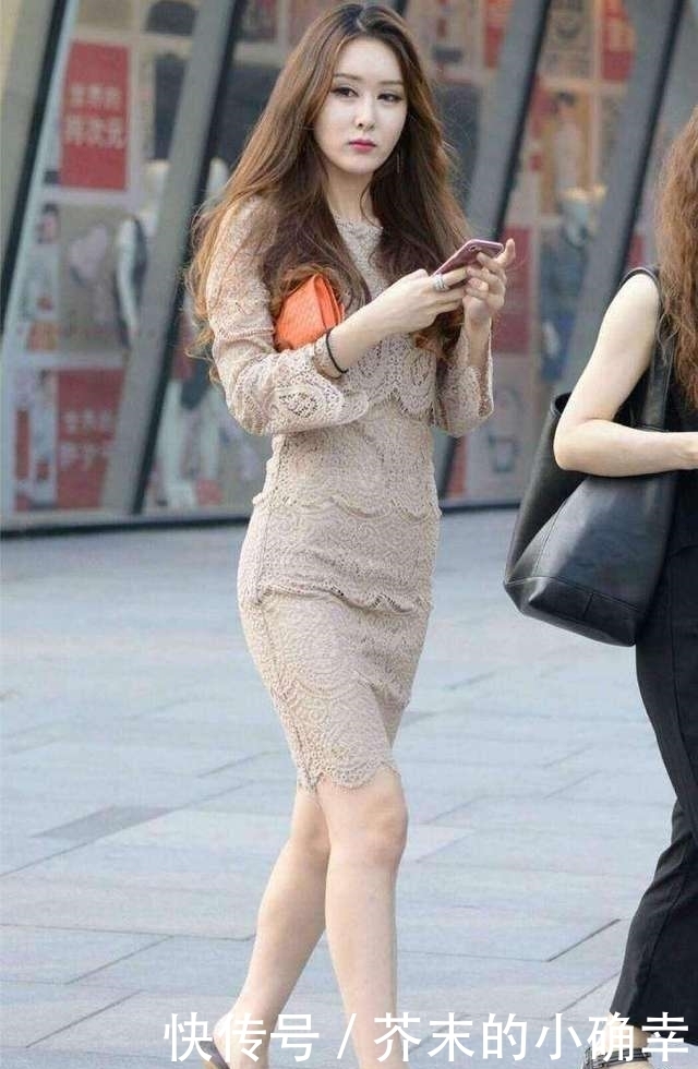 身穿|街拍: 身穿蕾丝连衣裙的小姐姐, 背影真美