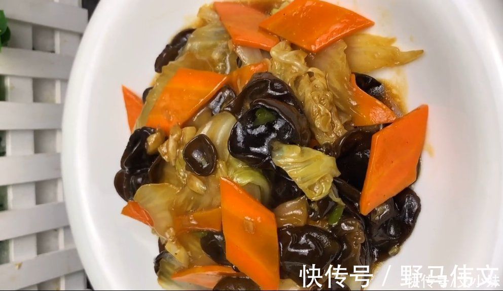 家常菜|白菜要是这样做,就是最好吃的家常菜了,天天吃都吃不够