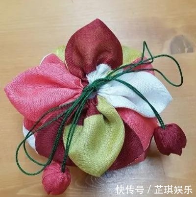 束口袋也能这么美，旧衣服就能做！旧物改造DIY手工布艺附教程