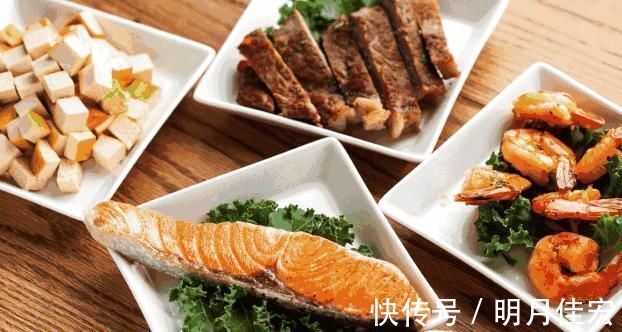 肝脏|请告诉父母：这些食物“多吃”会伤肝，几乎家家有，能少吃则少吃