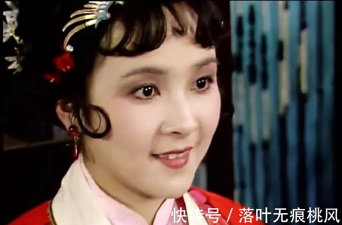 凫靥裘#薛宝琴出嫁,贾母送给她一件衣服,给她的婚后生活带来了不幸