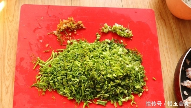 茴香|吃煎包一定要吃这个馅的,一年365天吃都不够,皮薄馅大,过瘾