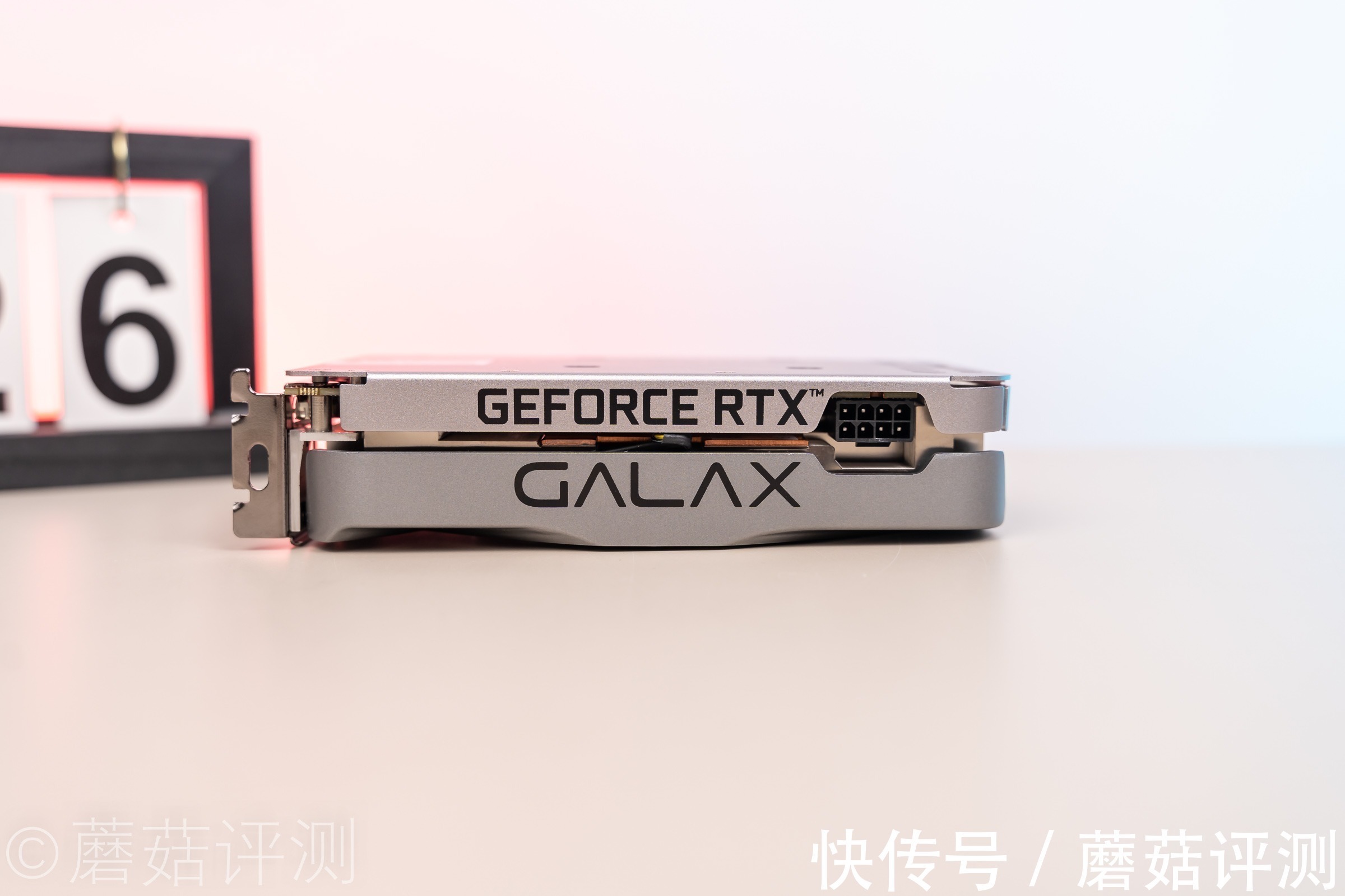 机箱|体积小巧，外形精致、影驰RTX3060金属大师Mini显卡 评测