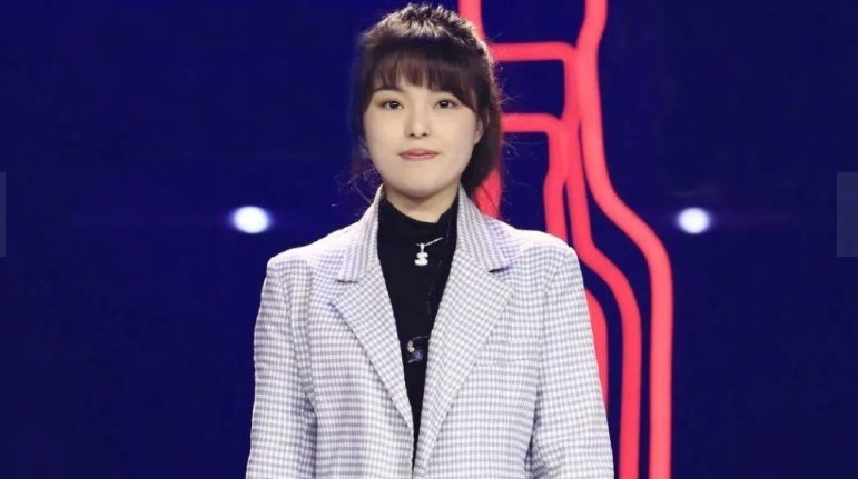 她是好声音冠军,本以为会走红!没想到赛后却沦为路人