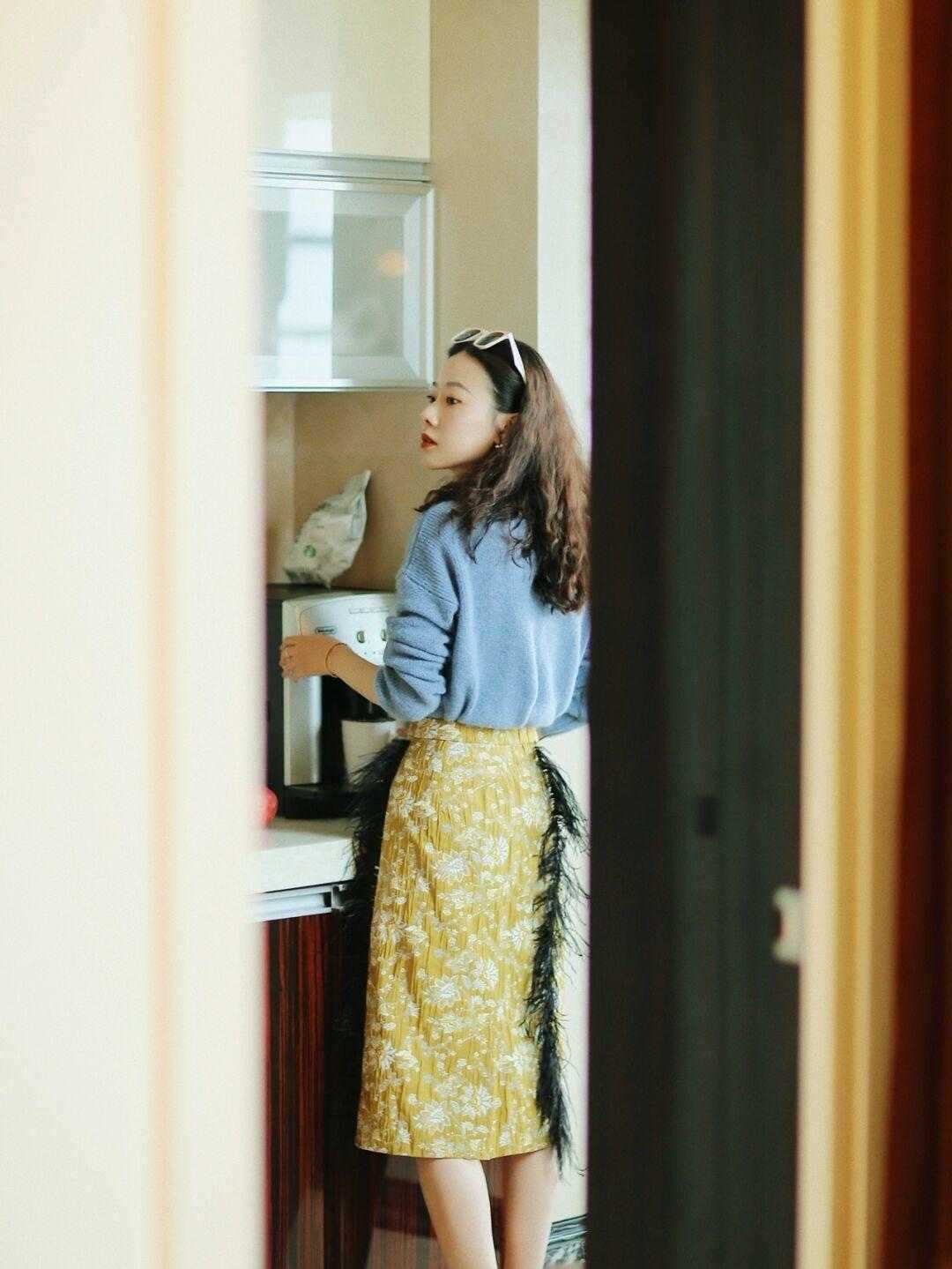 紧身 别再选常规款小香风了!今年流行羽绒内胆、摇粒绒的,谁穿谁美