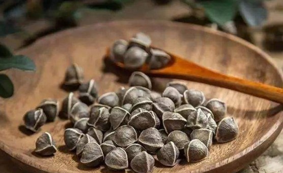 木籽|常吃韭菜补肾脏医生真正养肾的2种食物，男性却都不爱吃！