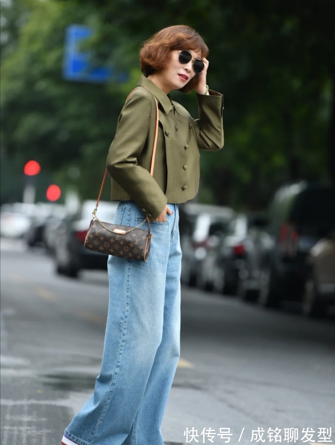 打底裤|已经不再年轻,就别刻意装嫩!学这位女士的穿搭,优雅大气又高级