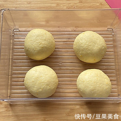 吐司|#一口新年味，全家享佳味#玉米奶香吐司｜惊艳味蕾，真的巨好吃