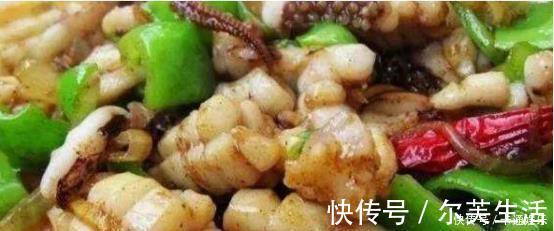 鸡翅|家常菜的一些美味菜肴并不油腻,学会在家制作它们,全家人都胃口大开