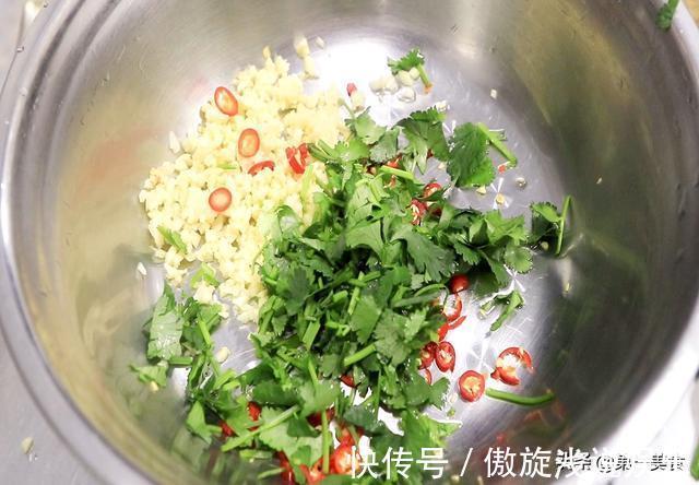 小米椒|凉拌青椒这样做真好吃，不放油不切片，直接整只拌，香辣开胃