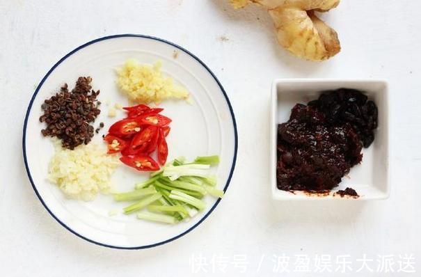 鱿鱼最下饭的麻辣做法，配菜丰富做法不难，鱿鱼弹牙有嚼劲
