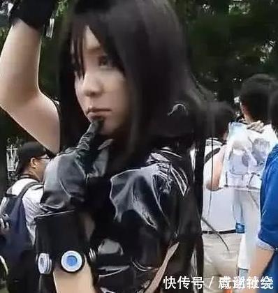 胶衣|小姐姐改装胶衣,又一次出现在漫展之上,成功解决粉丝所有疑问!