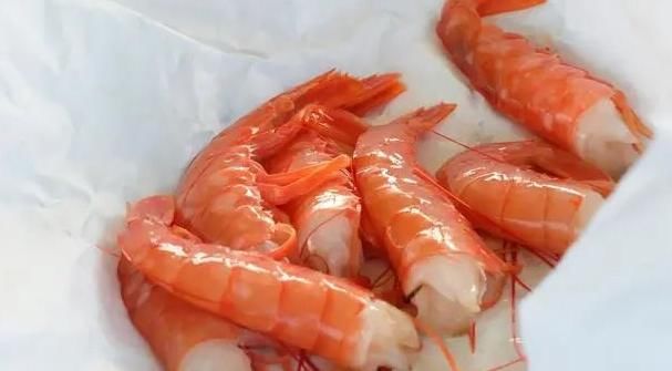 鲜活|吃虾，虾线到底要不要剔除？老渔民告诉你答案，以后别再做错了