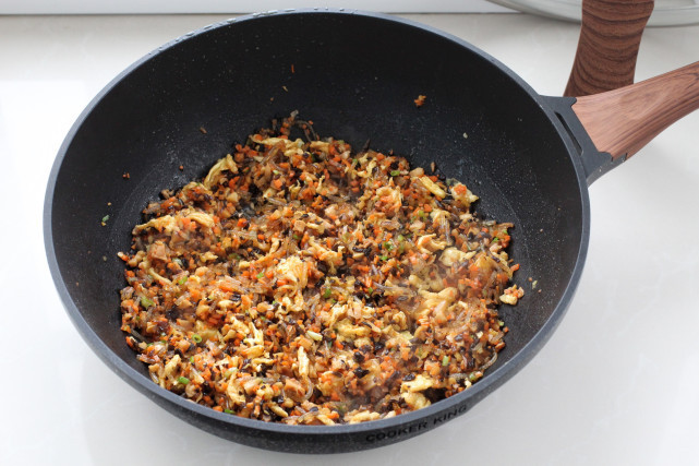 懒人生煎包做法,不发面不醒面,皮薄馅大简单快手,早餐就它了!