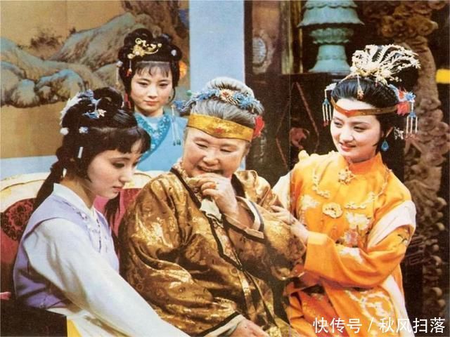 87版《红楼梦》中,竟然有两人同演一角色,看完照片傻傻分不清楚