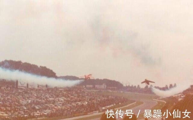 f1|红箭飞行表演队有多牛,观众:就在头顶上玩特技,仿佛触手可及