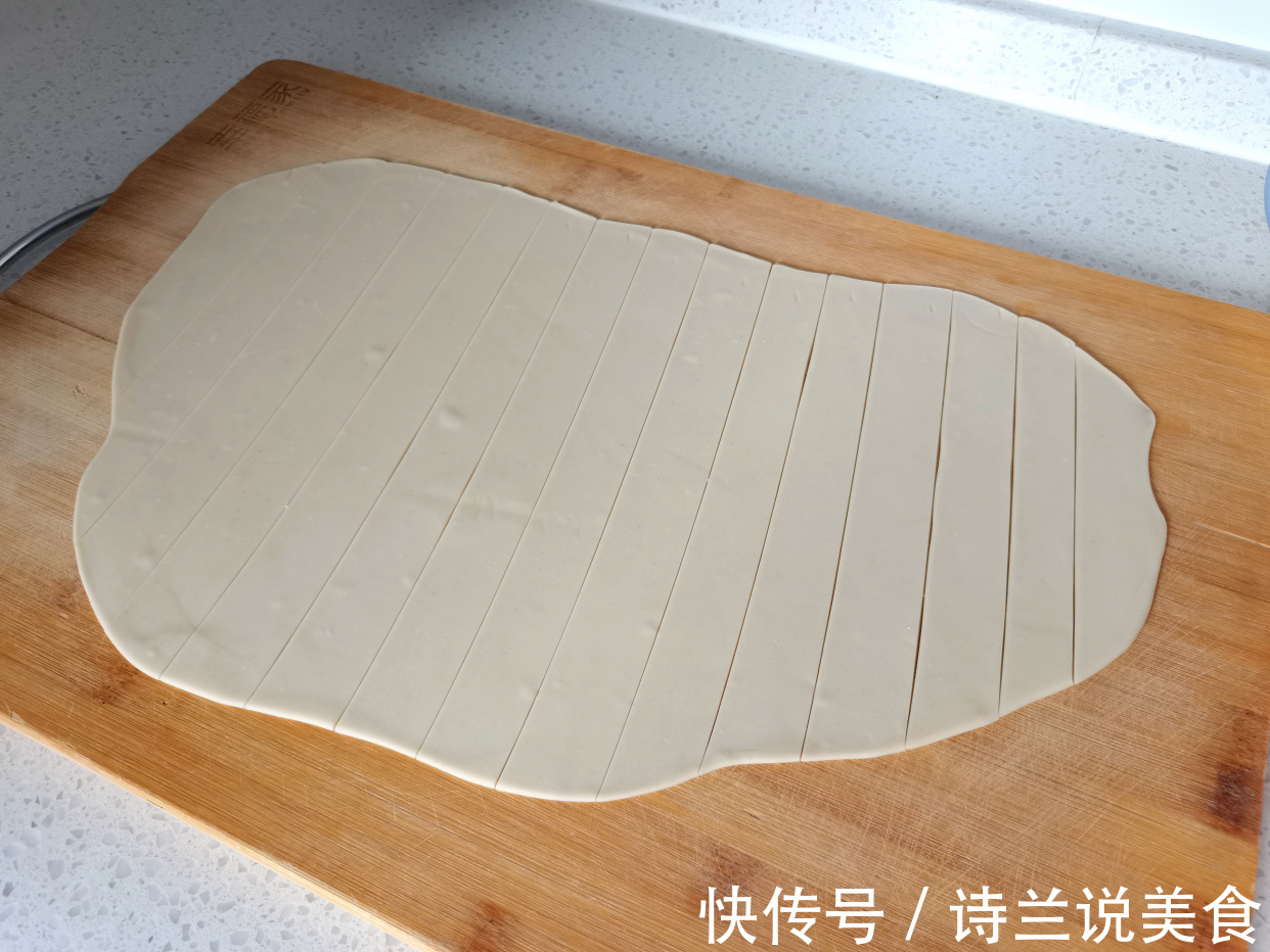 两口子的简单家常晚餐，肉香汤鲜，真的太香了，比吃大餐过瘾