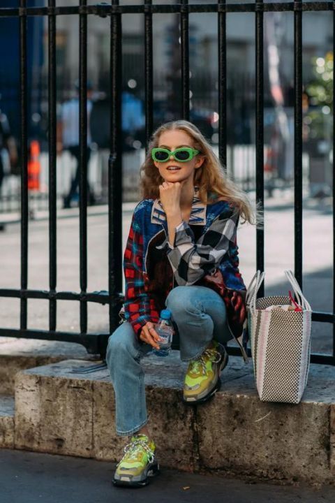 时髦|运动鞋才是冬日穿搭的标配，时髦精们都这在穿