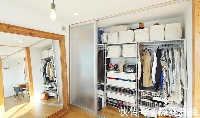 塑料|头次见日本人的衣柜,一块隔板都用不着,却收拾得井井有条,厉害!