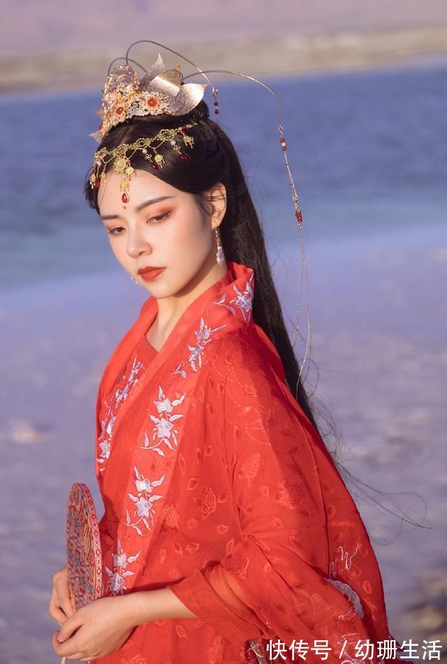 承恩|白居易很著名的一首长诗,说破人生大道理,最后16字成处世金句