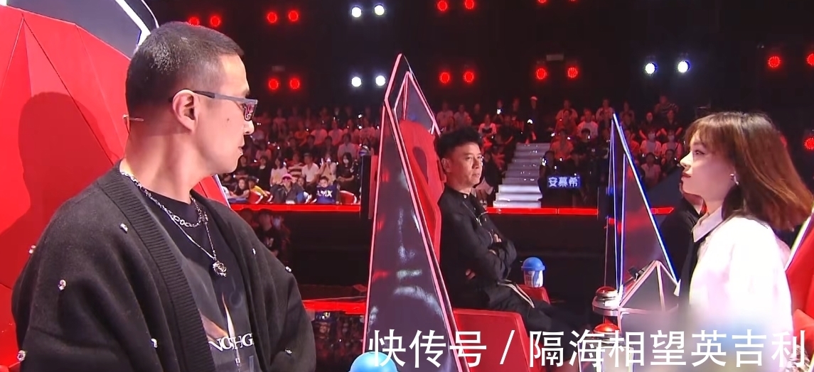 李克勤|《好声音》李克勤淘汰王靖雯,李荣浩坐收渔翁之利,争冠形势突变