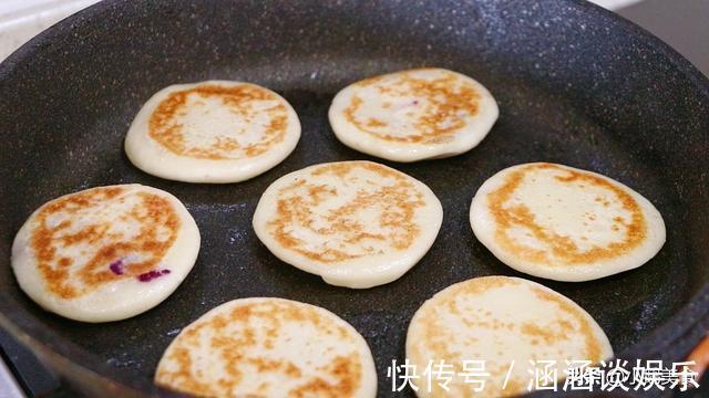 糯米粉这做法实在太好吃了，难怪小吃街那么火，吃一次就念念不忘