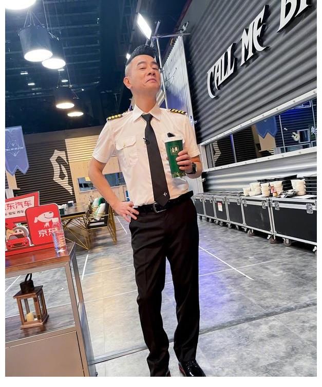 期待!陈小春鸿星尔克时隔20年后再聚首,将合作拍摄国风大片